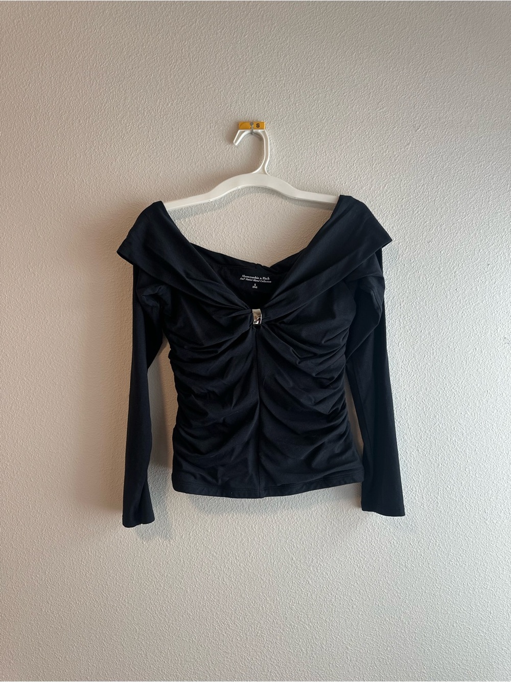 ABERCROMBIE & FITCH Off-Shoulder Long-Sleeve Top - Black WOMENS SMALL
